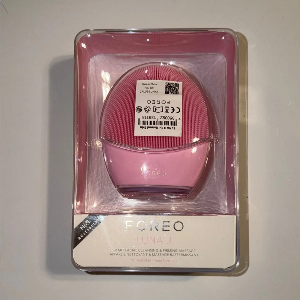 FOREO Luna 3 Face Cleaning Device and Anti Aging Massager. Open Box